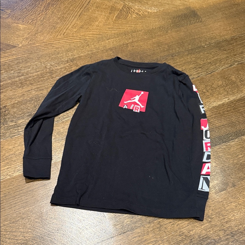 Nike Air Jordan Long Sleeve Tee Shirt